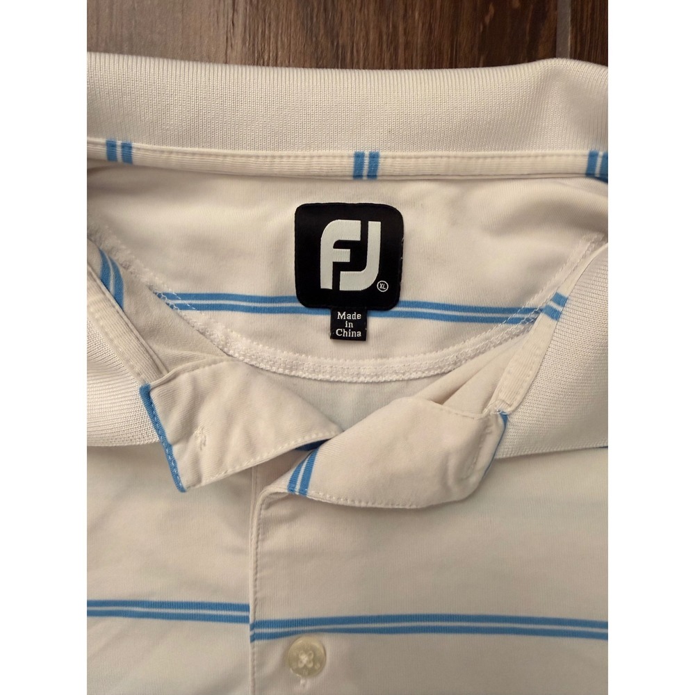 FootJoy Mens XL Striped Golf Polo Shirt White Blue The Lakes Logo Performance - Picture 3 of 4